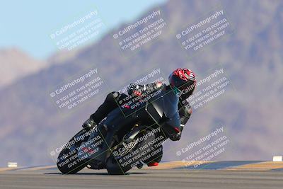 media/Oct-01-2023-SoCal Trackdays (Sun) [[4c570cc352]]/Turn 9 Set 1 (950am)/